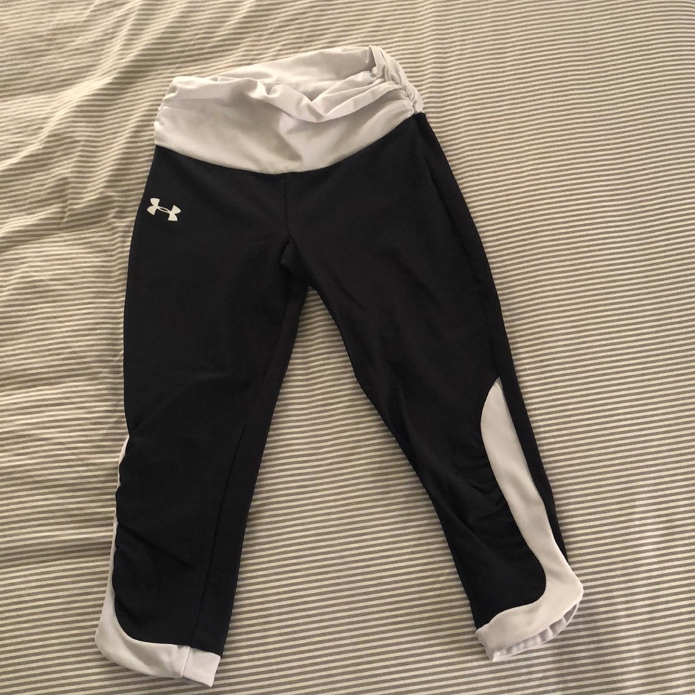 Under Armor Cropped Legging